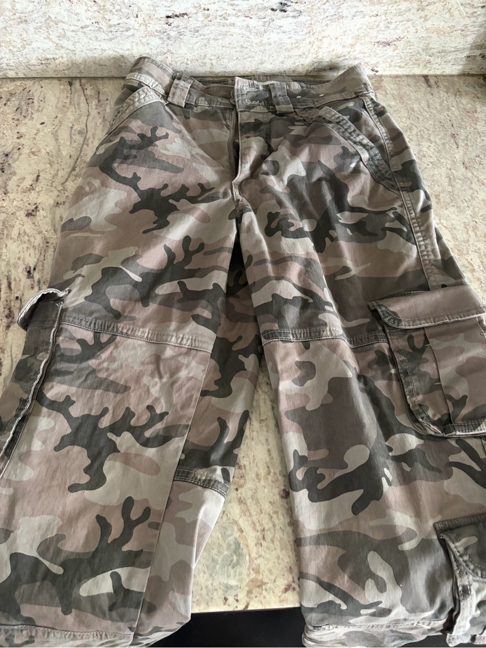 Abercrombie & Fitch Men's Camouflage Cargo Pants - Taupe, Olive, Gray